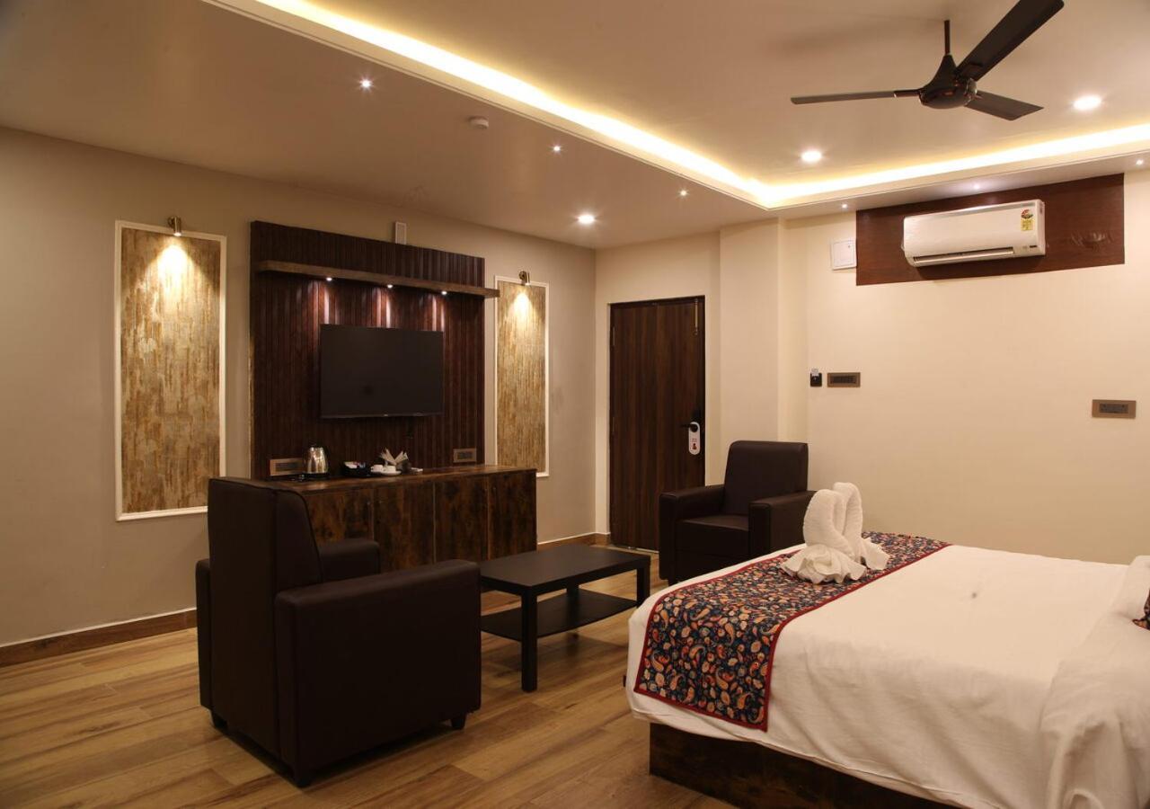 Dakshin Suites Srikakulam Eksteriør bilde